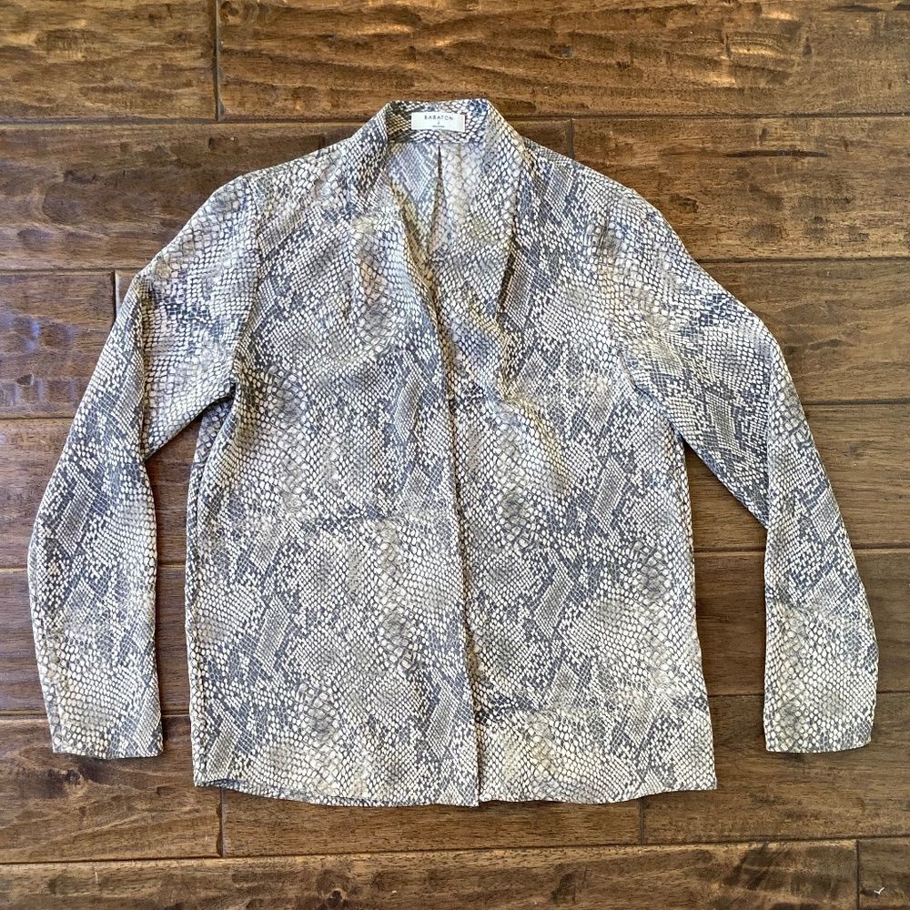 Babaton by Aritzia Akira Snakeskin Blouse Small Long Sleeve Workwear